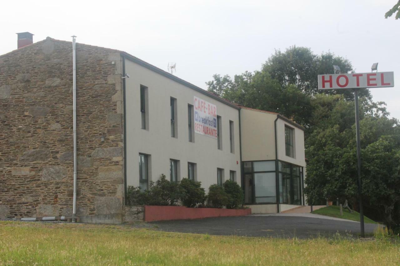 Hotel Amenal Exterior photo
